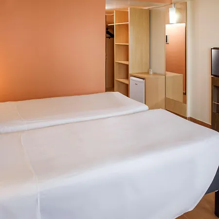 Ibis Maceio Pajucara Hotel Exterior photo